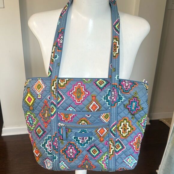 Vera Bradley Geometric Painted Medallions Quilted Shoulder Bag - Picture 1 of 9